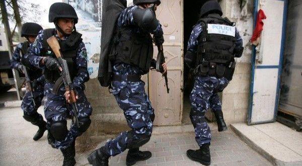 الشرطة تضبط ما يقارب كيلو غرام من المواد المخدرة داخل منزل في الخليل