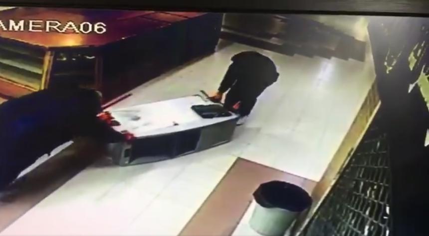 شرطة بيت لحم تقبض على مشتبه بهم بسرقة الصراف الالي في المحطة المركزية