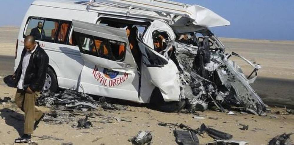 مصرع 11 مصريا في حادث سير جنوبي القاهرة