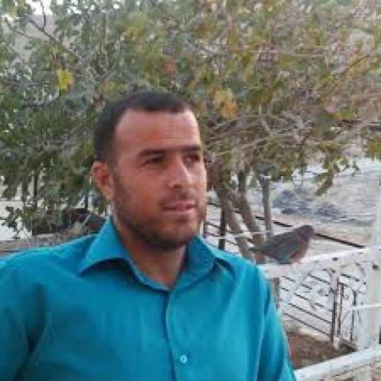 الأسير أيوب العصا يعلق إضرابه عن الطعام