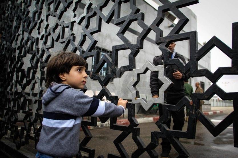  فلسطينيون عالقون برفح المصرية يناشدون السماح لهم بالمغادرة للقاهرة