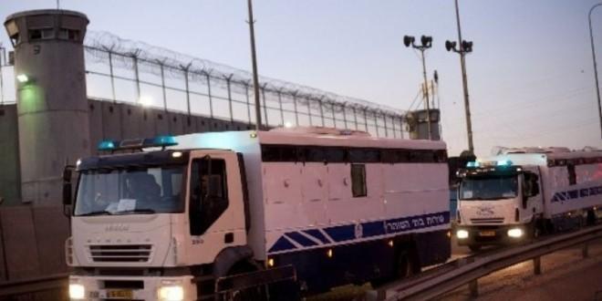 عائلة الأسير بسام العكر  من نابلس تبدي قلقها على صحته