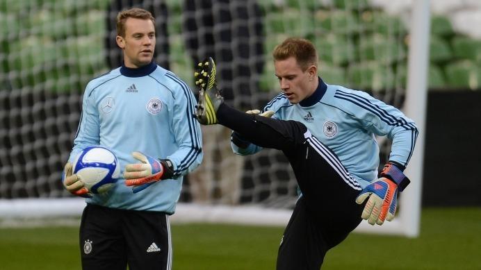 تير شتيجن يدعم نوير قبل المونديال