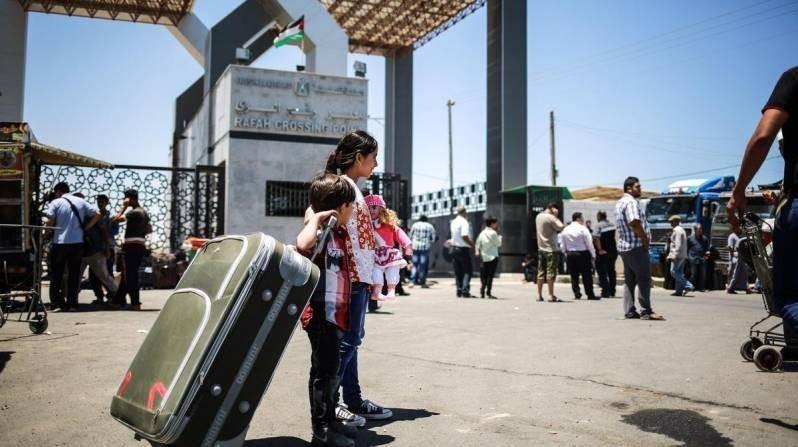 فتح معبر رفح استثنائيًا اليوم لعودة عالقي مطار القاهرة