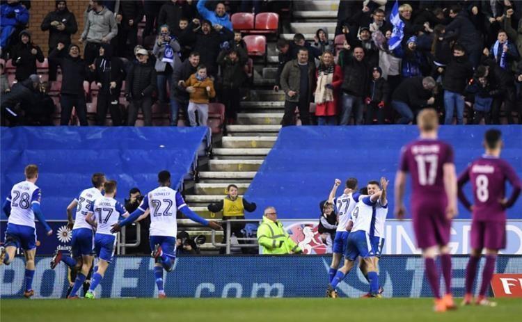  ويجان يفجر أكبر مفاجآت كأس الاتحاد ويطيح بمانشستر سيتي