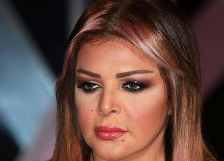 فيديو.. فلة الجزائرية تفاجئ الجميع باعتزال الفن وهي تذرف الدموع!