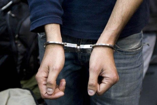 الاحتلال يعتقل شابا من بيت لحم واخر من بلدة طمون