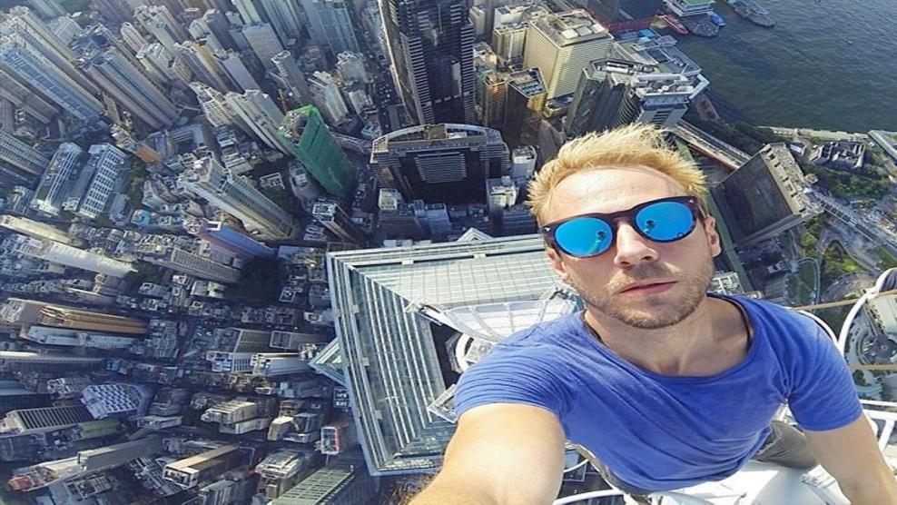 صور السيلفي تدر أموالًا على أطباء التجميل