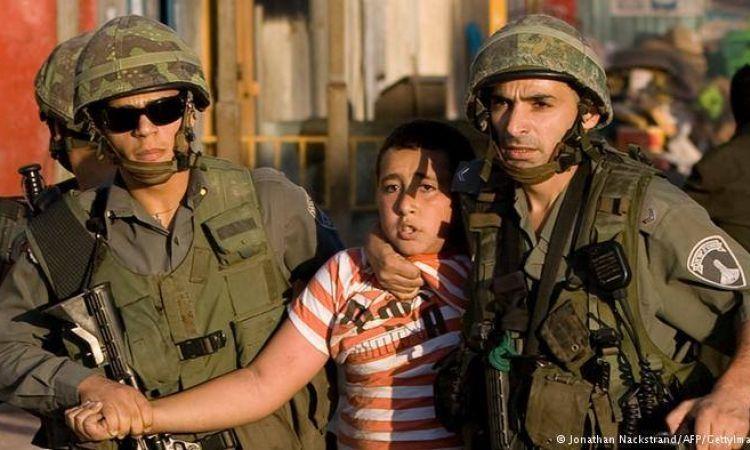 الاحتلال فرض غرامات باهظة بحق 69 طفلا بسجن 