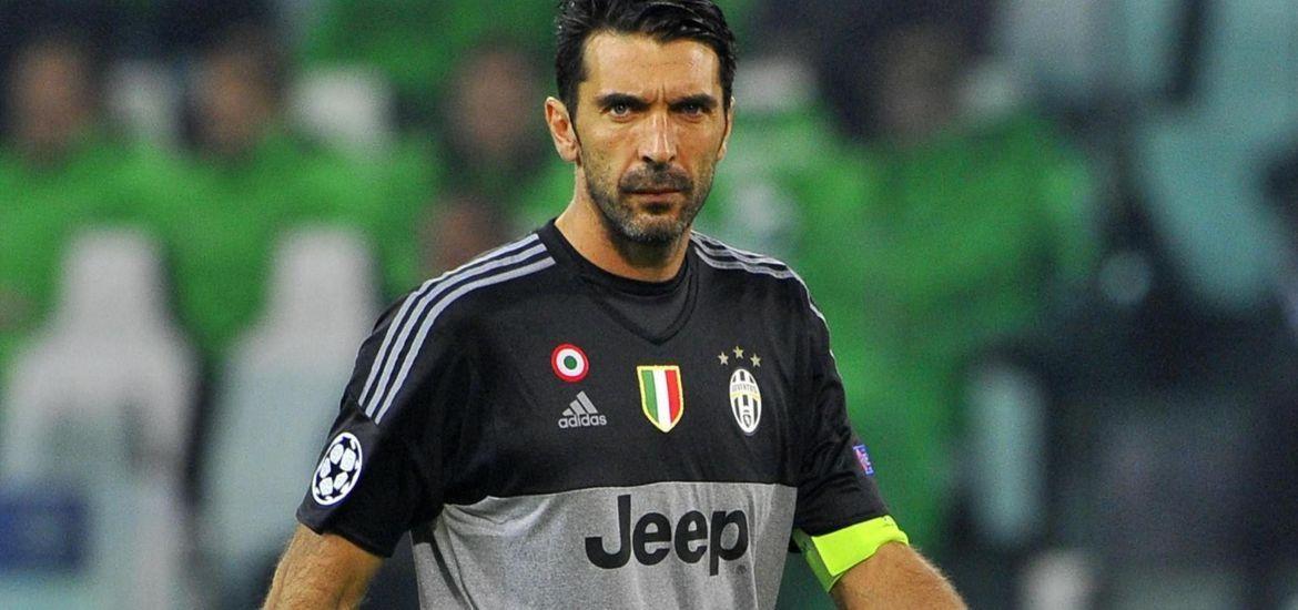 بوفون يحدد شروط استمراره في الملاعب