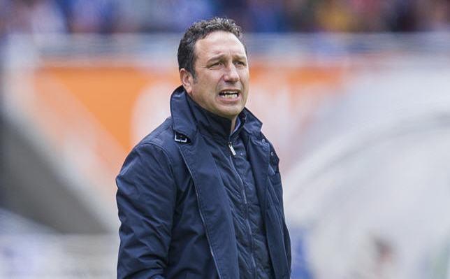 ريال سوسيداد يطيح بمدربه ومديره الرياضي