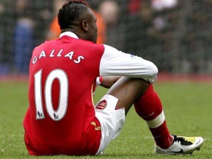 جالاس يطالب باحترام رغبة هازارد