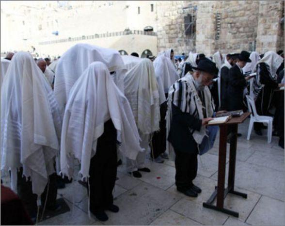 الاحتلال يعزز قواته في القدس لتأمين الاحتفالات اليهودية