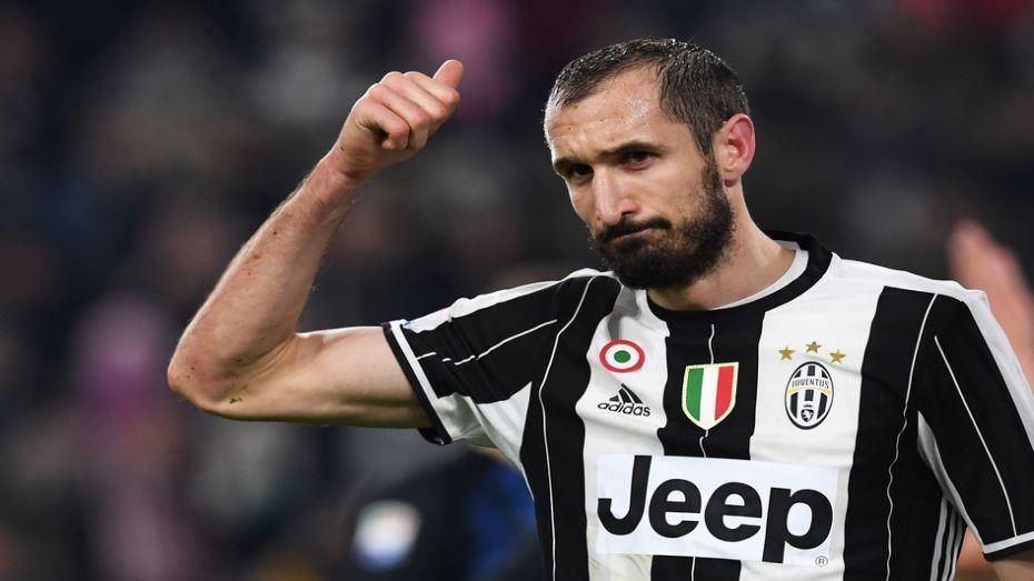 كيليني يحذر من غدر ريال مدريد