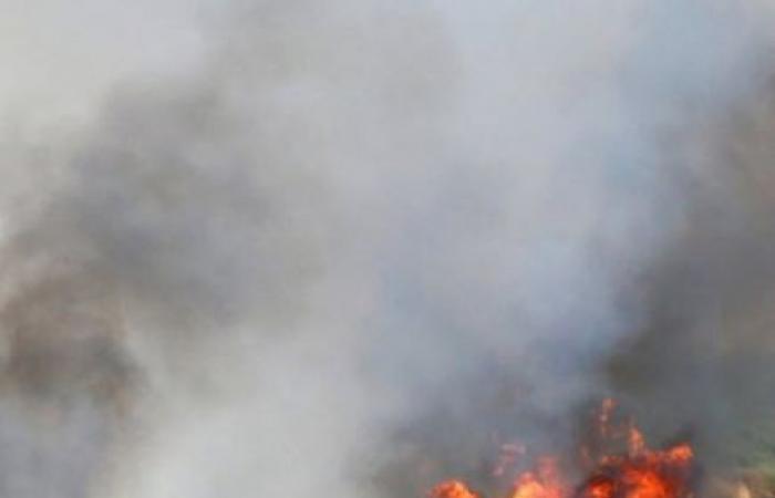 اصابتان قرب الحدود في غزة وحرائق نتيجة الطائرات الورقية