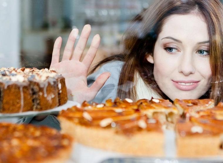 احذروا من تناول الحلوى بعد الإفطار مباشرةً