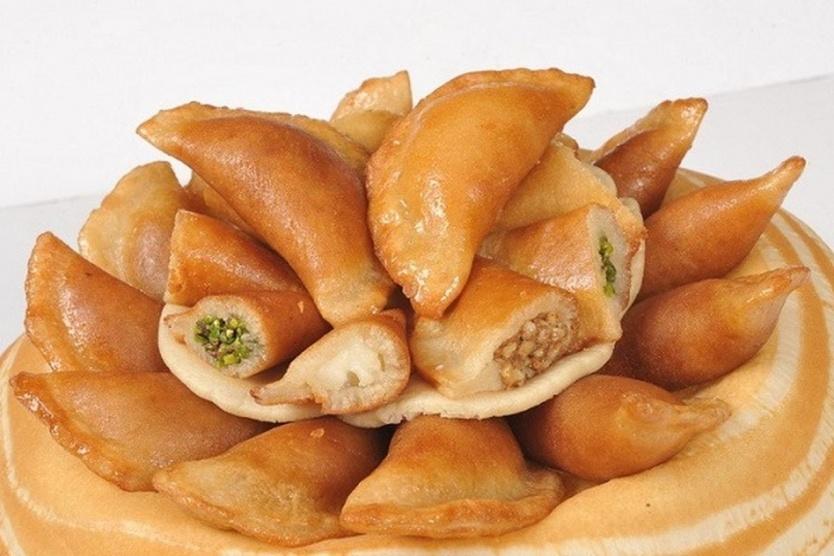 القطايف.. هذه المشاكل الصحية الناجمة عن تناوله في رمضان!