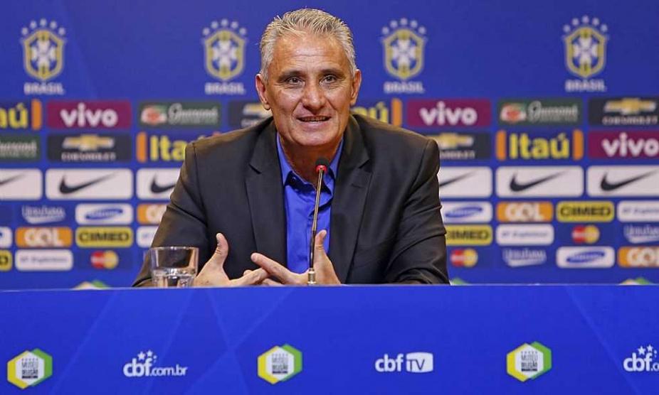 تيتي يبرر نقص الانسجام ويدافع عن نجمه