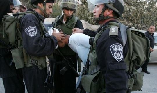 اعتقال طفل قاصر من قباطية وحملات دهم في الضفة