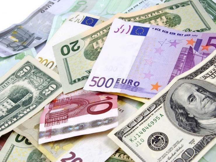 العملات - ارتفاع طفيف على سعر صرف الدولار