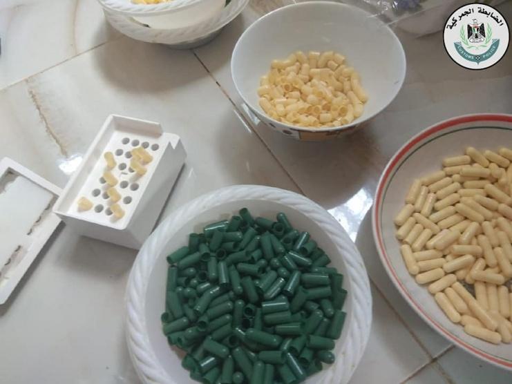 ضبط معمل لتصنيع وتغليف أدوية للتنحيف في جنين