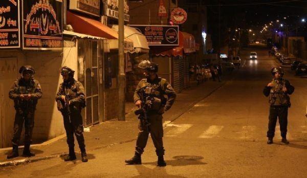 الاحتلال يعتقل 16 مواطنا ويصادر امولا