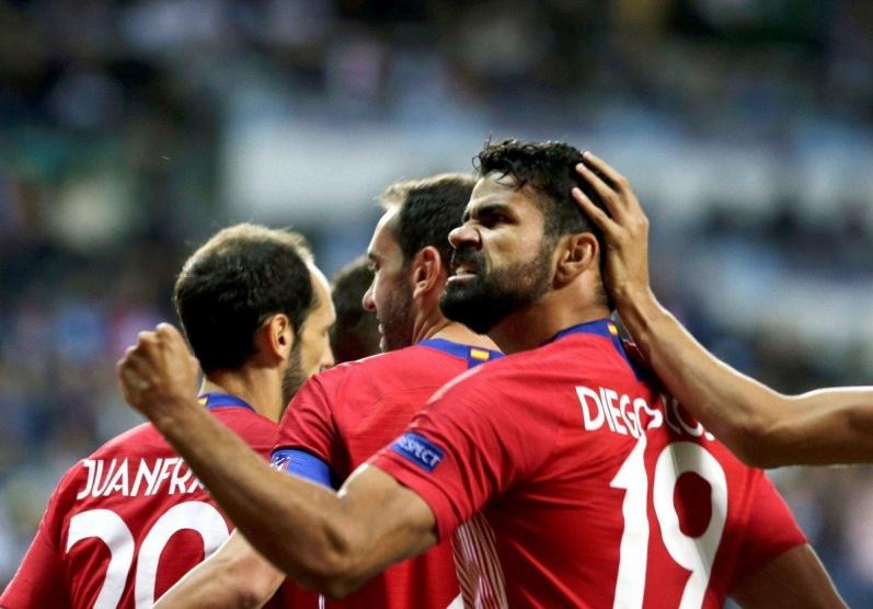 أتلتيكو مدريد يكتسح الريال برباعية ويتوج بالسوبر الأوروبي