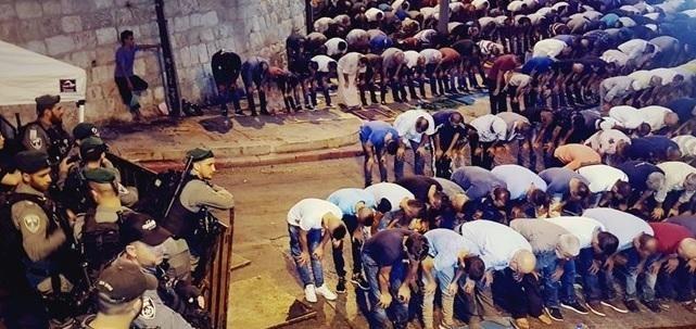 مدير الاقصى الكسواني : سنصلي الفجر في المسجد