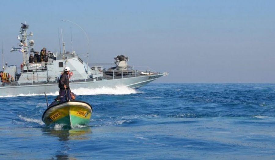 زوارق الاحتلال تفتح نيران أسلحتها تجاه مراكب الصيادين في بحر السودانية