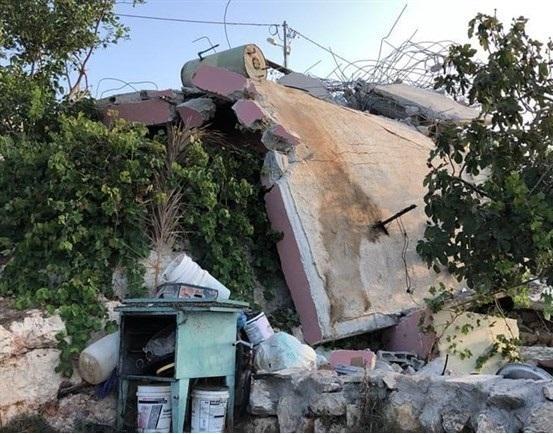 الاحتلال يهدم منزل عائلة منفذ عملية مستوطنة 