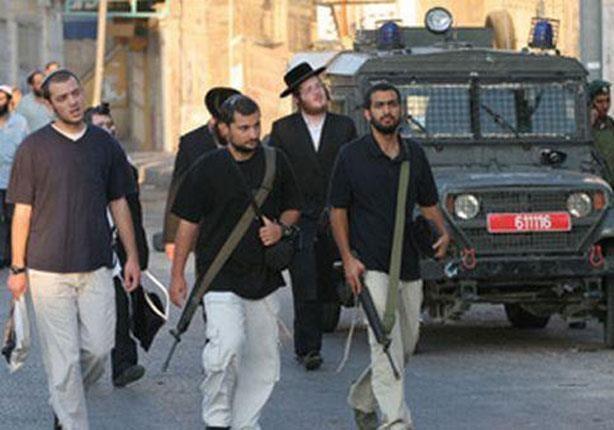 مستوطنون يستولون على منزل  في البلدة القديمة بمدينة الخليل