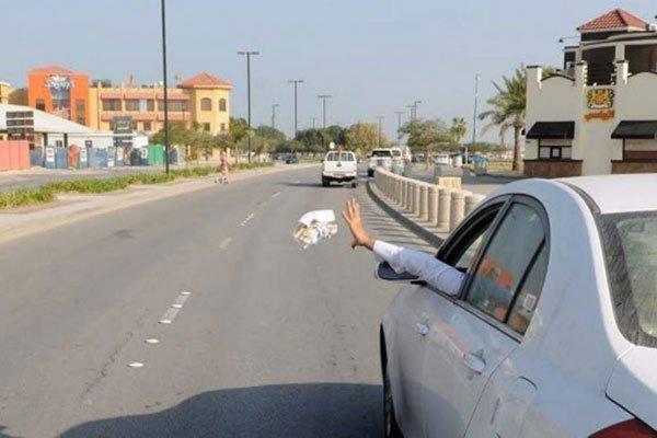 رمي النفايات من المركبات مخالفة يعاقب عليها القانون