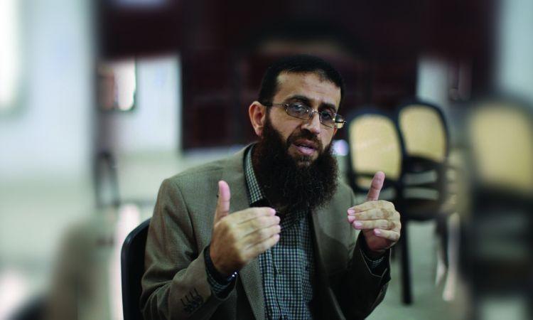 الاسير خضر عدنان يواضل اضرابه عن الطعام لليوم السادس