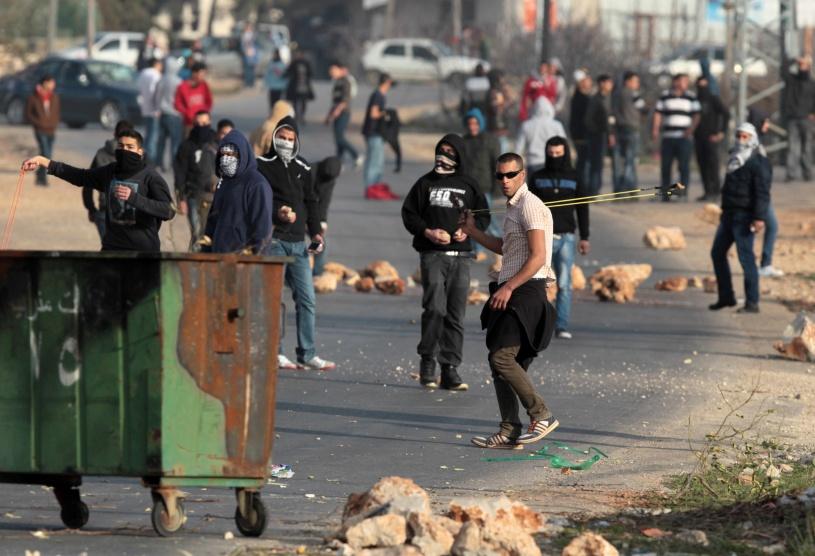 إصابة مواطنين بمواجهات في نابلس