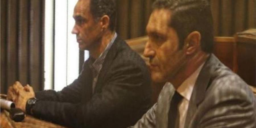 القبض على علاء وجمال مبارك وحسن هيكل