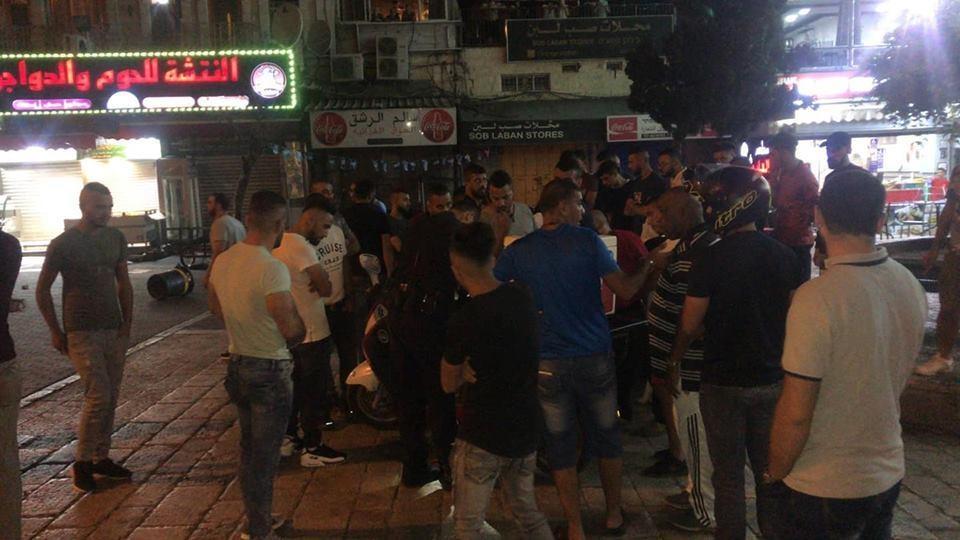 مستوطنون يعتدون على المواطنين والمحال التجارية في القدس القديمة