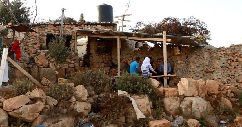 بالصوت : مستوطنون يقتحمون قرية شوشحلة جنوب بيت لحم لشق طريق التفافية