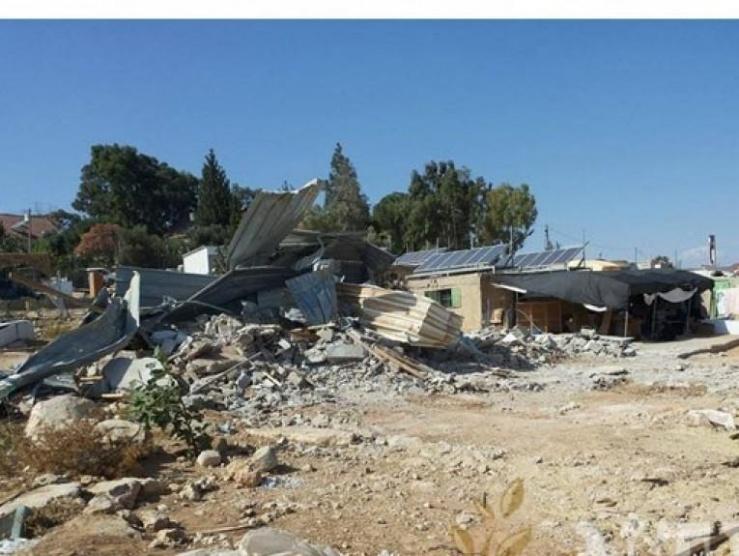 الاحتلال يهدم منشآت سكنية وحظائر في الأغوار