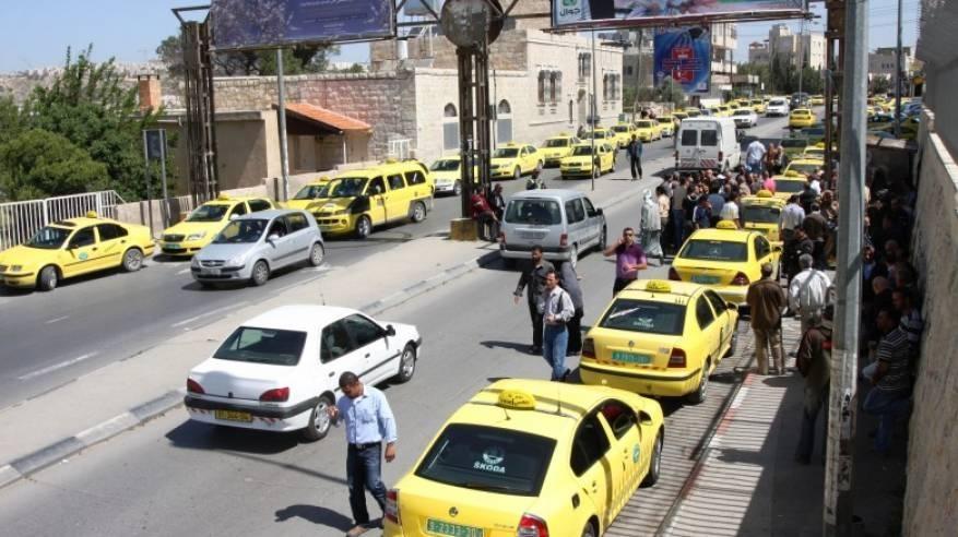 سائقو النقل العام يعلقون اضرابهم عن العمل