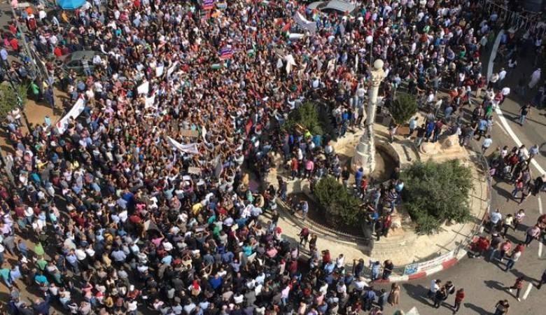 بالصوت :الأمن يعترض حافلات تُقل متظاهرين في الخليل ضد الضمان الاجتماعي