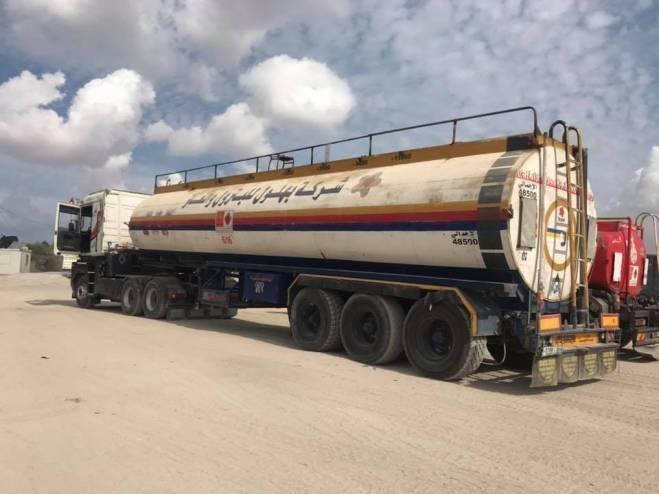 مستوطنون يمنعون شاحنات بضائع ومحروقات من الوصول إلى غزة