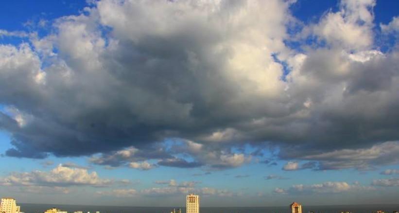 حالة الطقس: انخفاض على درجات الحرارة ومنخفض جوي الجمعة