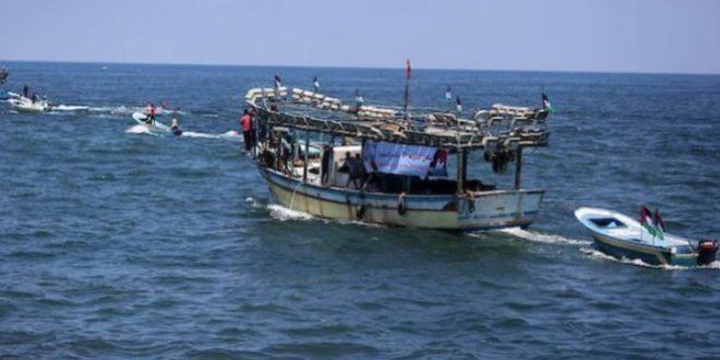 بحرية الاحتلال تعتقل 3 صيادين على بعد أقل من 3 ميل بحري شمال غزة