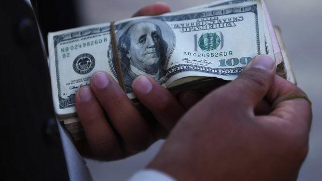 شحنة اضافية من الاموال القطرية تصل غزة