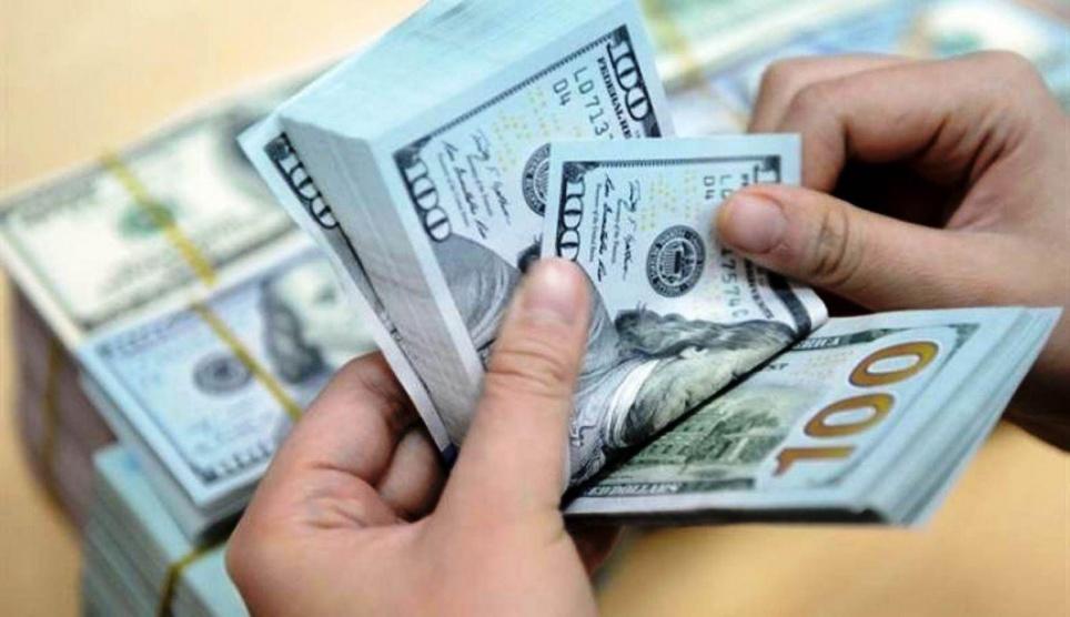 العملات تنخفض مقابل الشيقل