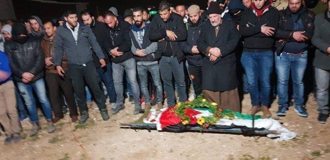 تشييع جثمان الشهيد ابو جمل في جبل المكبر