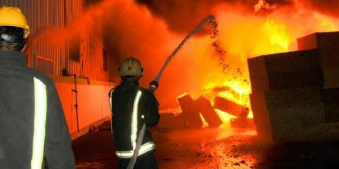 اخماد حريق بمنزل في بلدة اليامون غرب جنين
