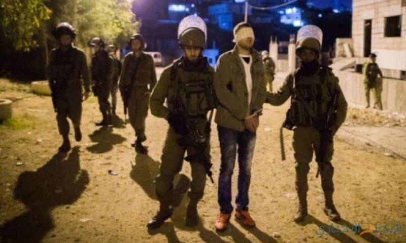 الاحتلال يعتقل 3 شبان من جنين على حاجز