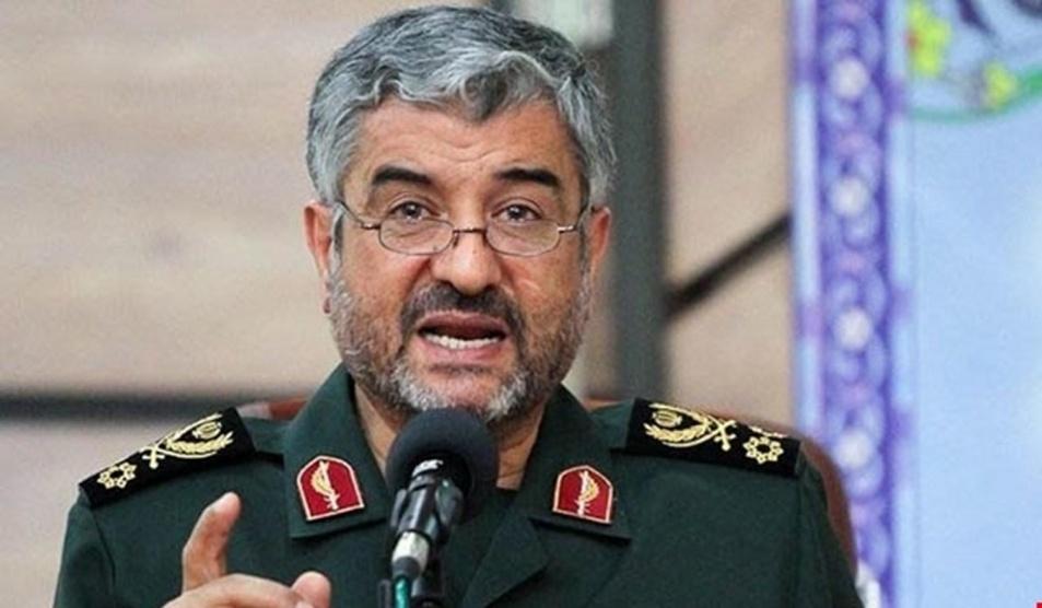 جعفري يهدد نتنياهو بصواريخ تسقط على رأسه
