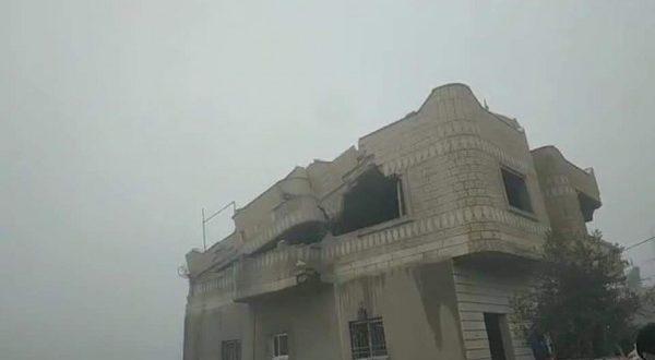 بالصوت :الاحتلال يهدم منزل عائلة الأسير  خليل جبارين في  يطا جنوب الخليل 